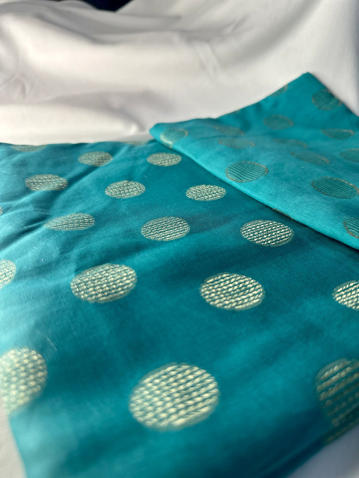 2 Piece Jacquard Lawn Suit Unstitched